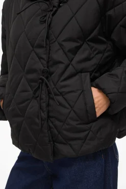 Abrigo acolchado cuello chimenea