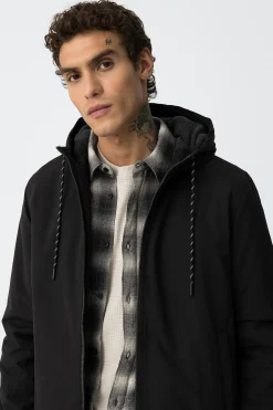 Abrigo Acolchado Resistente al Agua