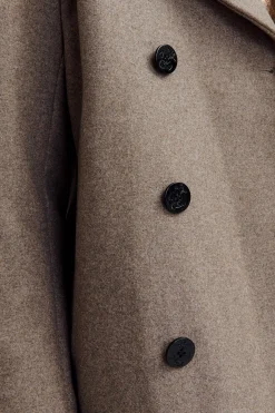 Abrigo corto cruzado