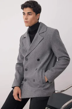 Abrigo de corte regular