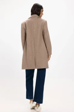 Abrigo de pa&ntilde;o