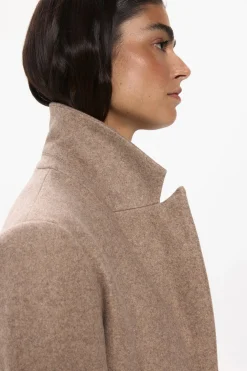 Abrigo de pa&ntilde;o