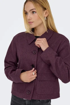 Abrigo de pa&ntilde;o corto