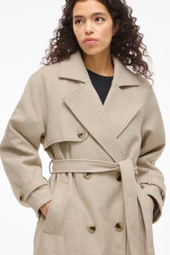 Abrigo de pa&ntilde;o largo anudado