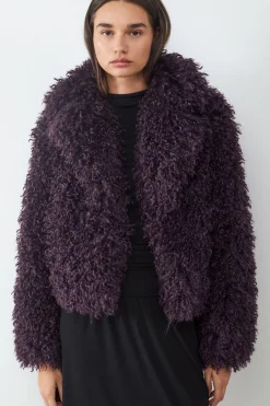 Abrigo efecto pelo solapa