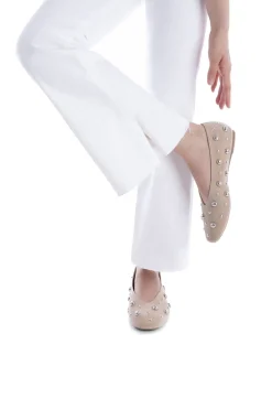 Bailarina antelina con tachuelas