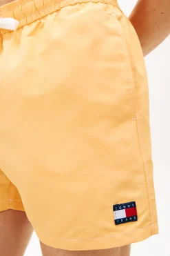 Ba&ntilde;ador hombre con bandera bordada