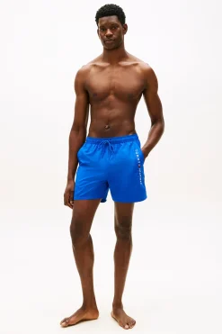 Ba&ntilde;ador hombre inscripci&oacute;n lateral