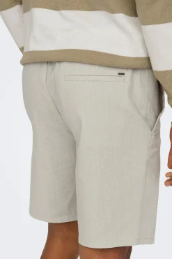 Bermuda de lino
