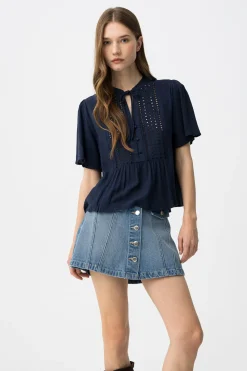 Blusa con encaje
