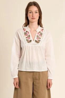 Blusa de mujer de manga larga con flores bordadas