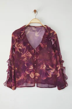 Blusa flu&iacute;da volantes