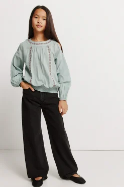 Blusa hombros cut out ni&ntilde;a