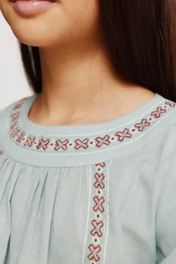 Blusa hombros cut out ni&ntilde;a