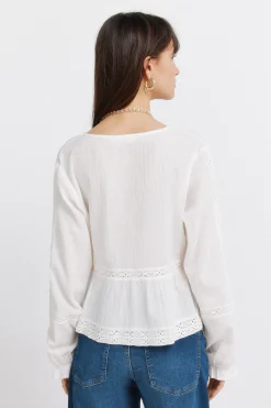 Blusa rom&aacute;ntica blanca