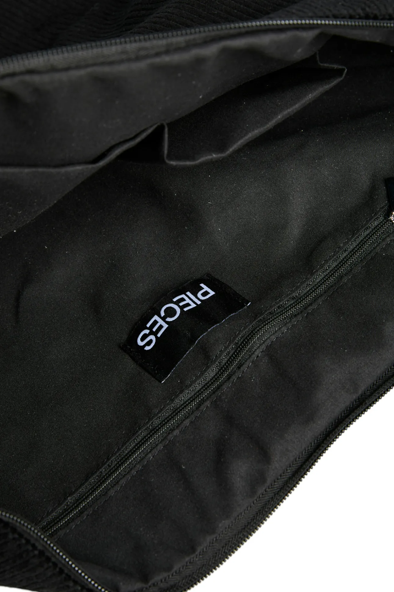 Bolso tipo bandolera