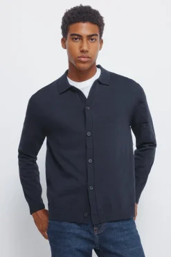 C&aacute;rdigan cuello polo botones