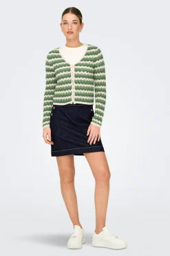 C&aacute;rdigan de crochet troquelado