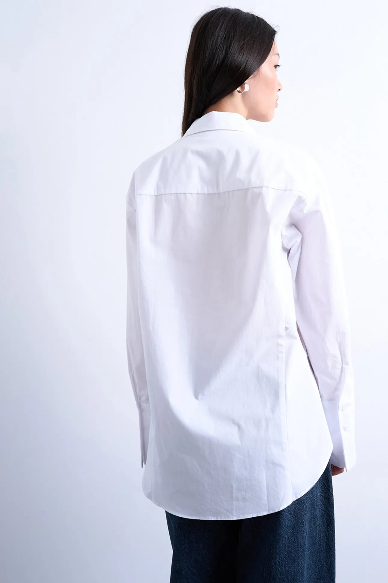 Camisa amplia de corte oversize