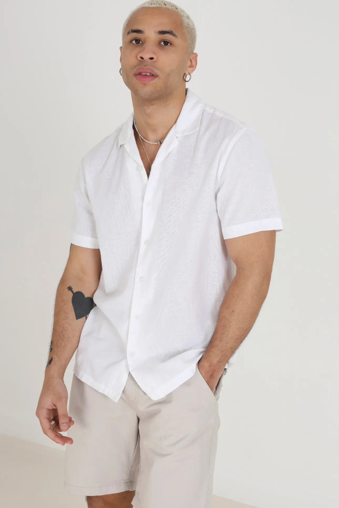 Camisa de manga corta con botones