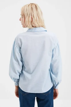 Camisa detalle volantes