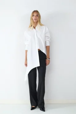 Camisa popel&iacute;n asim&eacute;trica