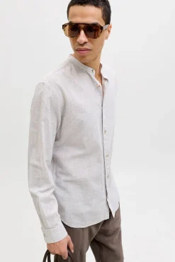 Camisa regular fit cuello mao