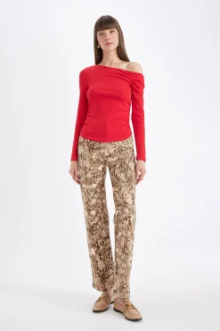 Camiseta asim&eacute;trica