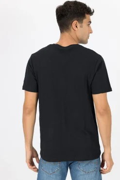 Camiseta B&aacute;sica Flam&eacute; con Bolsillo