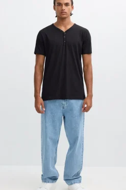 Camiseta con botones