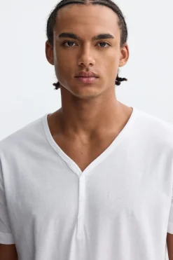 Camiseta con botones