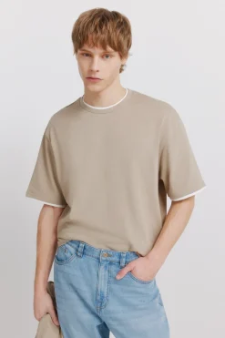 Camiseta cuello doble