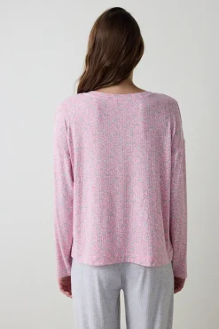 Camiseta de pijama de manga larga con estampado floral