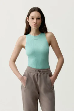 Camiseta deportiva Nora azul claro