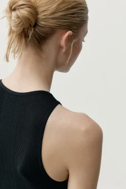 Camiseta deportiva Nora negro