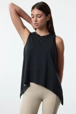 Camiseta deportiva yoga sin mangas