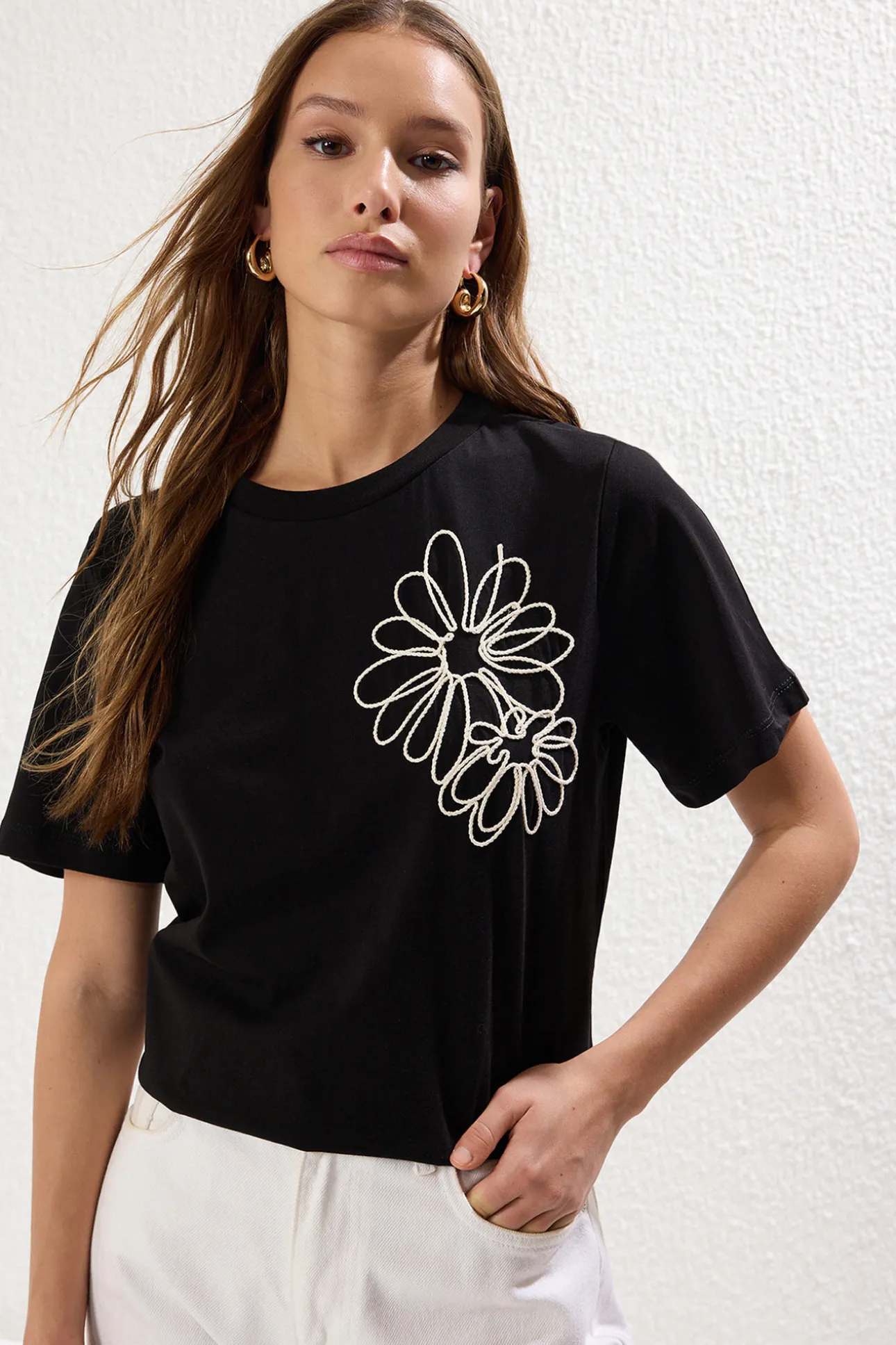 Camiseta flor manga corta