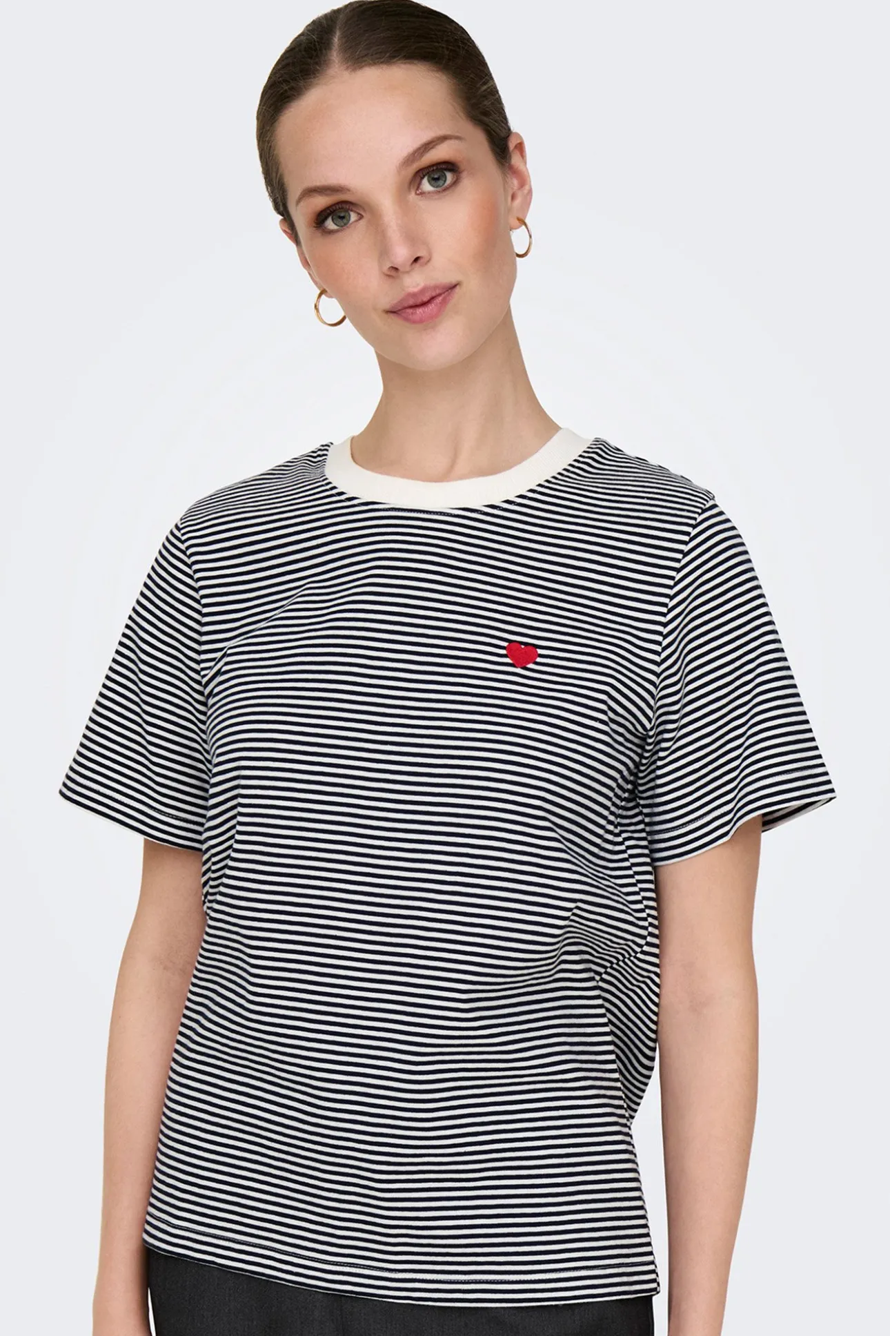 Camiseta manga corta bordado