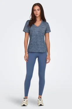 Camiseta manga corta y cuello V, y con tejido efecto lavado