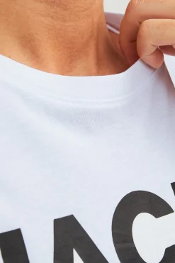 Camiseta regular fit logo peque&ntilde;o