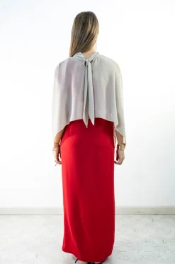 Capa corta de cuello alto