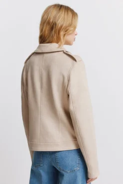 Cazadora antelina hombros trabillas