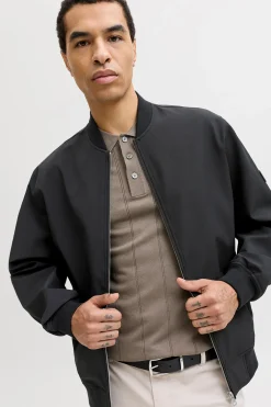 Cazadora bomber b&aacute;sica