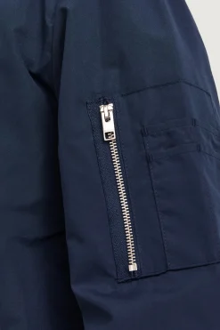 Cazadora bomber ligera