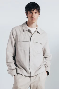 Cazadora efecto ante