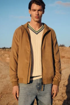 Cazadora efecto ante