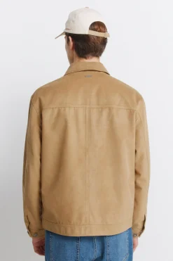 Cazadora efecto ante