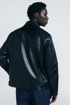 Cazadora efecto piel