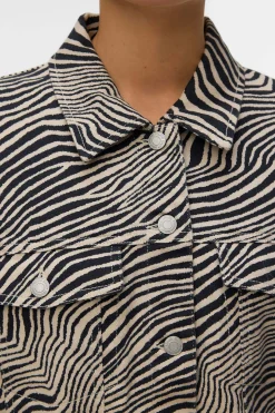 Cazadora estampado animal