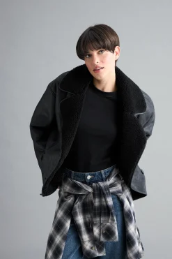 Cazadora forro efecto pelo